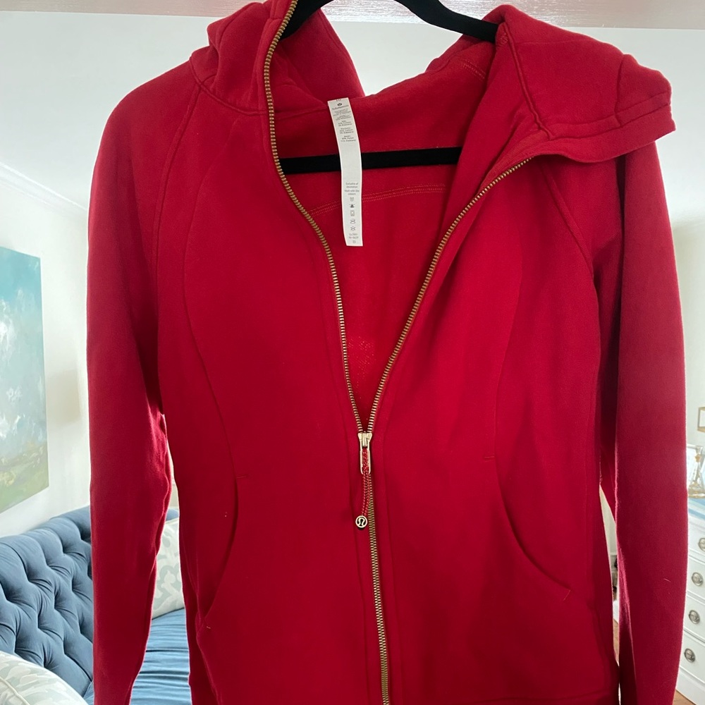 Lululemon Scuba Hoodie in Red Size 10. Worn 2 times